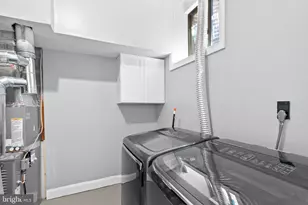 8530 Barrington Ct, Springfield, VA 22152 - Photo 29