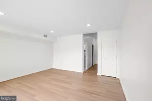 8530 Barrington Ct, Springfield, VA 22152 - Photo 25