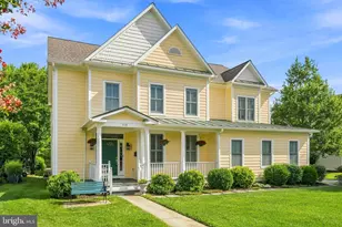 632 Nash St, Herndon, VA 20170 - Photo 1