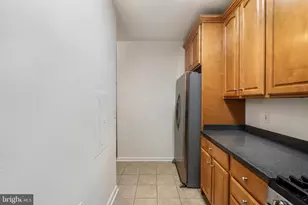 13090 Marcey Creek Rd, Herndon, VA 20171 - Photo 9
