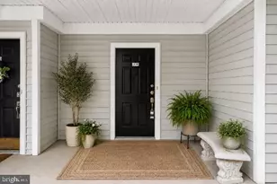 13090 Marcey Creek Rd, Herndon, VA 20171 - Photo 3
