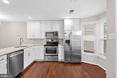 2110 Whisperwood Glen Lane, Reston, VA 20191 - Photo 3