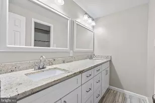 2110 Whisperwood Glen Ln, Reston, VA 20191 - Photo 17