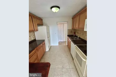 2311 Pimmit Drive #1205, Falls Church, VA 22043 - Photo 7