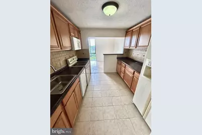 2311 Pimmit Drive #1205, Falls Church, VA 22043 - Photo 9