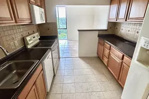 2311 Pimmit Dr, Falls Church, VA 22043 - Photo 9