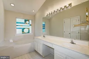 6563 McKenna Way, Alexandria, VA 22315 - Photo 17
