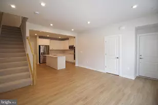 2474 Connector Aly, Herndon, VA 20171 - Photo 5