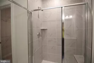 2474 Connector Aly, Herndon, VA 20171 - Photo 17