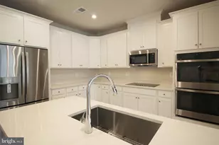 2474 Connector Aly, Herndon, VA 20171 - Photo 9