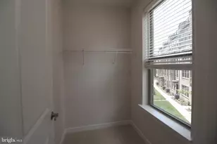 2474 Connector Aly, Herndon, VA 20171 - Photo 15