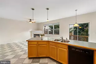 4109 Leclair Ct, Fairfax, VA 22033 - Photo 17