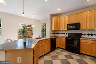 4109 Leclair Ct, Fairfax, VA 22033 - Photo 15