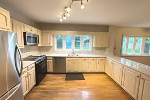 6933 Tyndale St, McLean, VA 22101 - Photo 9