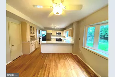 6933 Tyndale Street, McLean, VA 22101 - Photo 11