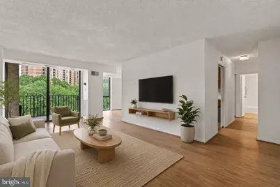 2300 Pimmit Drive #712, Falls Church, VA 22043 - Photo 3