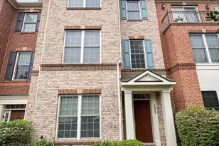 399 Spring St, Herndon, VA 20170 - Photo 1