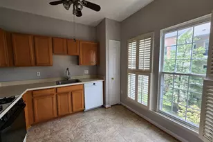 4137 Fountainside Ln, Fairfax, VA 22030 - Photo 7