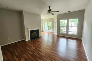 4137 Fountainside Ln, Fairfax, VA 22030 - Photo 3