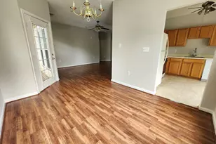 4137 Fountainside Ln, Fairfax, VA 22030 - Photo 5