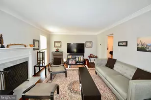 6153 Summer Park Ln, Alexandria, VA 22315 - Photo 7