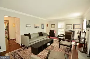 6153 Summer Park Ln, Alexandria, VA 22315 - Photo 9