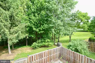 6153 Summer Park Ln, Alexandria, VA 22315 - Photo 23