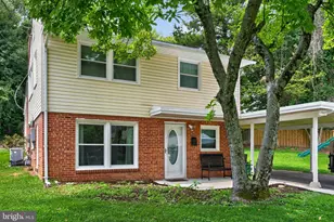 7027 Jefferson Ave, Falls Church, VA 22042 - Photo 1