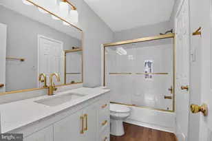 1588 Kingstream Cir, Herndon, VA 20170 - Photo 25