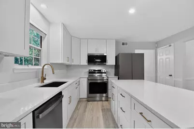 1588 Kingstream Circle, Herndon, VA 20170 - Photo 11