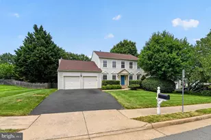 1588 Kingstream Cir, Herndon, VA 20170 - Photo 3