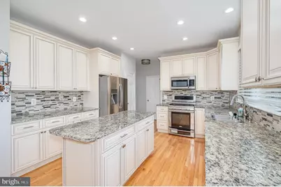 2410 Dakota Lakes Drive, Herndon, VA 20171 - Photo 19