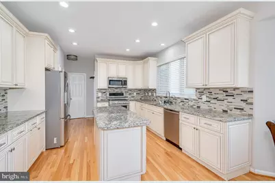 2410 Dakota Lakes Drive, Herndon, VA 20171 - Photo 17