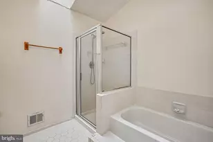 5944 Norham Dr, Alexandria, VA 22315 - Photo 35