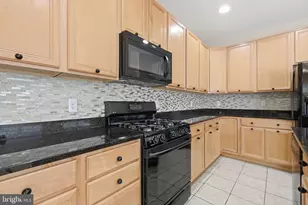 9135 Stonegarden Dr, Lorton, VA 22079 - Photo 13