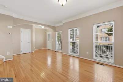 9135 Stonegarden Drive, Lorton, VA 22079 - Photo 5