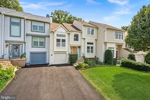 6537 Palisades Dr, Centreville, VA 20121 - Photo 3