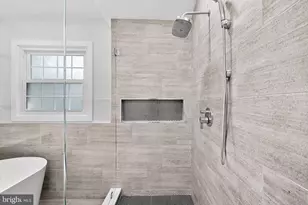 6537 Palisades Dr, Centreville, VA 20121 - Photo 49