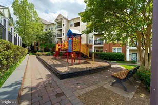 11391 Aristotle Dr, Fairfax, VA 22030 - Photo 39