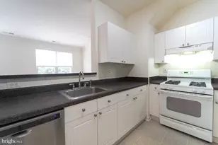 11391 Aristotle Dr, Fairfax, VA 22030 - Photo 11