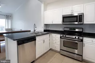 12901 Centre Park Cir, Herndon, VA 20171 - Photo 3