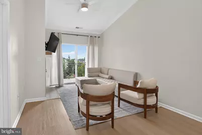 12901 Centre Park Circle #418, Herndon, VA 20171 - Photo 5