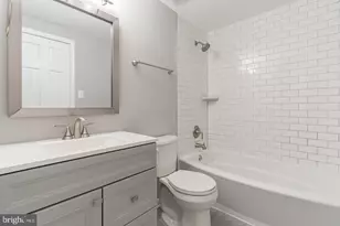 14365 Watery Mountain Ct, Centreville, VA 20120 - Photo 17