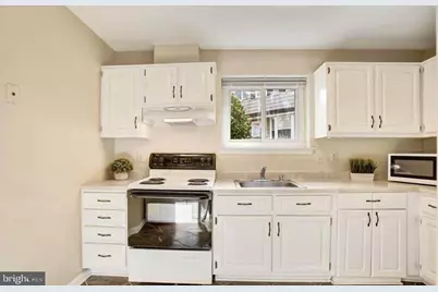 13817 Cabernet Court, Chantilly, VA 20151 - Photo 7