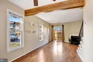 13817 Cabernet Ct, Chantilly, VA 20151 - Photo 5