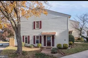 13817 Cabernet Ct, Chantilly, VA 20151 - Photo 1