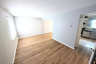 4164 Hamlin Ct, Chantilly, VA 20151 - Photo 3
