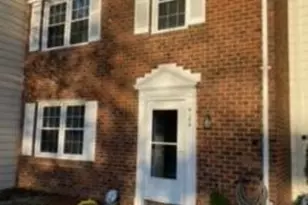 4164 Hamlin Ct, Chantilly, VA 20151 - Photo 1