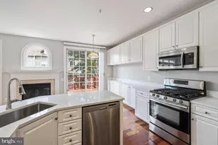 9534 Lagersfield Cir, Vienna, VA 22181 - Photo 17