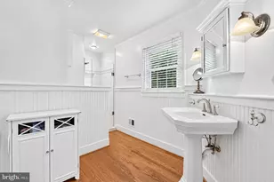 10309 Hunt Country Ln, Vienna, VA 22182 - Photo 13